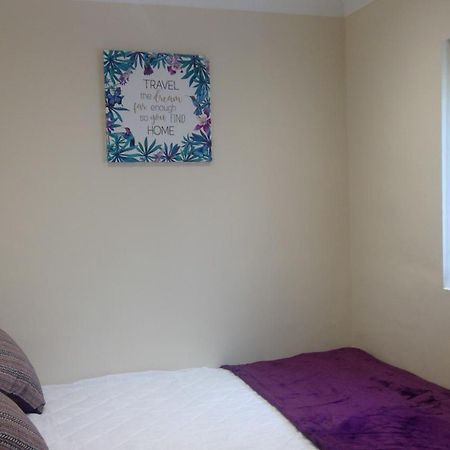 Luxury London Ensuite Double Room, Park Free, Tram-Train! Mitcham Extérieur photo
