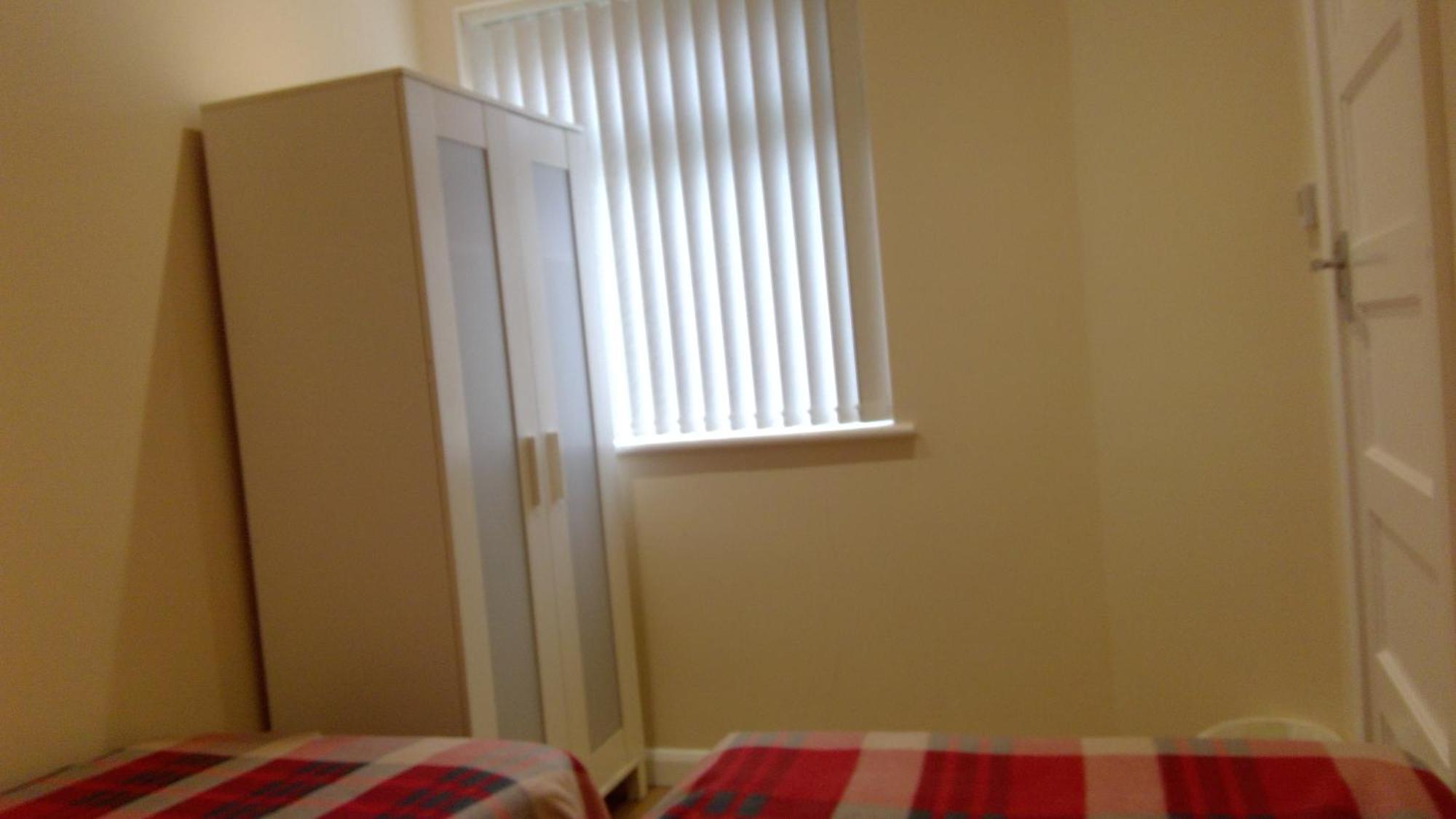 Luxury London Ensuite Double Room, Park Free, Tram-Train! Mitcham Extérieur photo