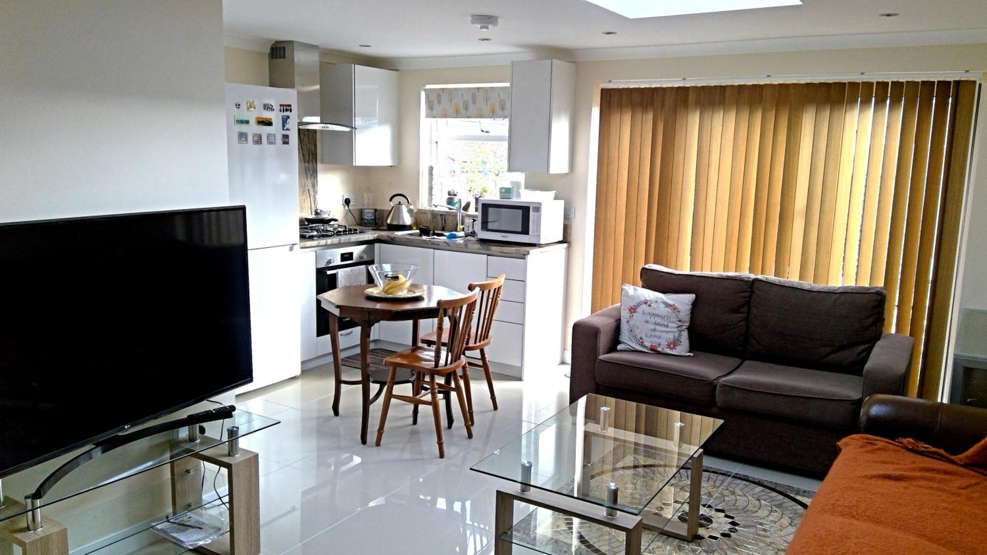 Luxury London Ensuite Double Room, Park Free, Tram-Train! Mitcham Extérieur photo